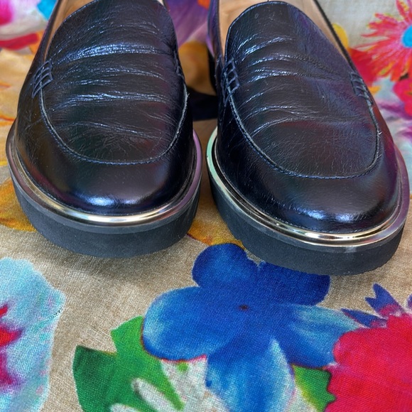 Naturalizer Andie Leather Loafer - Picture 2 of 8